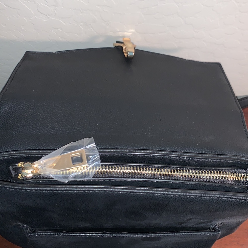 LIONEL PATRICA BRAND NEW WITH TAGS VEGAN LEATHER GORGEOUS BACKPACK - Picture 5 of 6